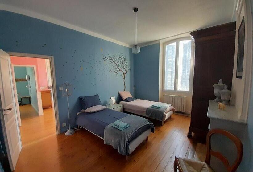 مبيت وإفطار Domaine Du Grand Ormeau