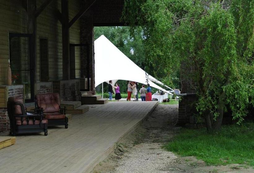 مبيت وإفطار Double Room On Farm