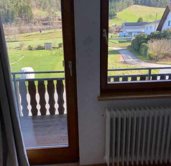 住宿加早餐 Gasthaus Rössle