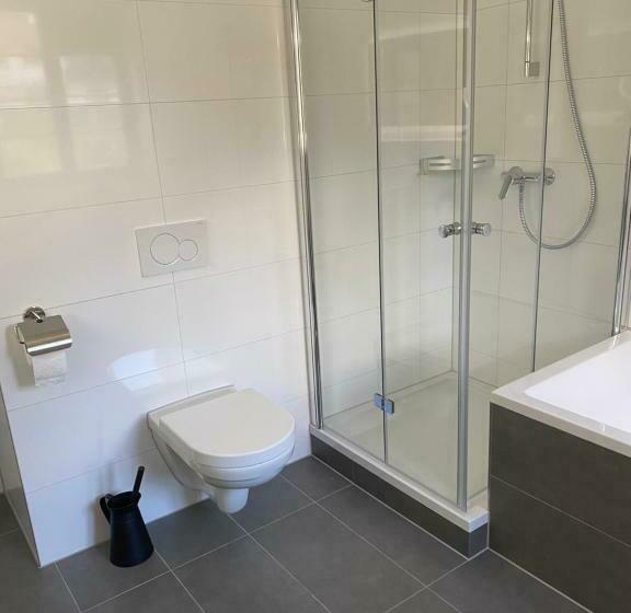 住宿加早餐 Gasthaus Rössle