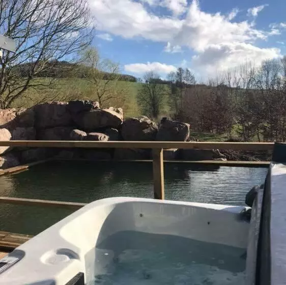 Aamiaismajoitus (B&B) Les Nuits Insolites De La Mothe   Hébergement En Bulle Ou Tiny House Avec Spa Privatif