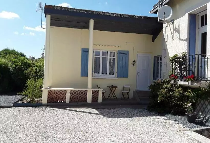 ベッドアンドブレックファースト Maison Vuyk