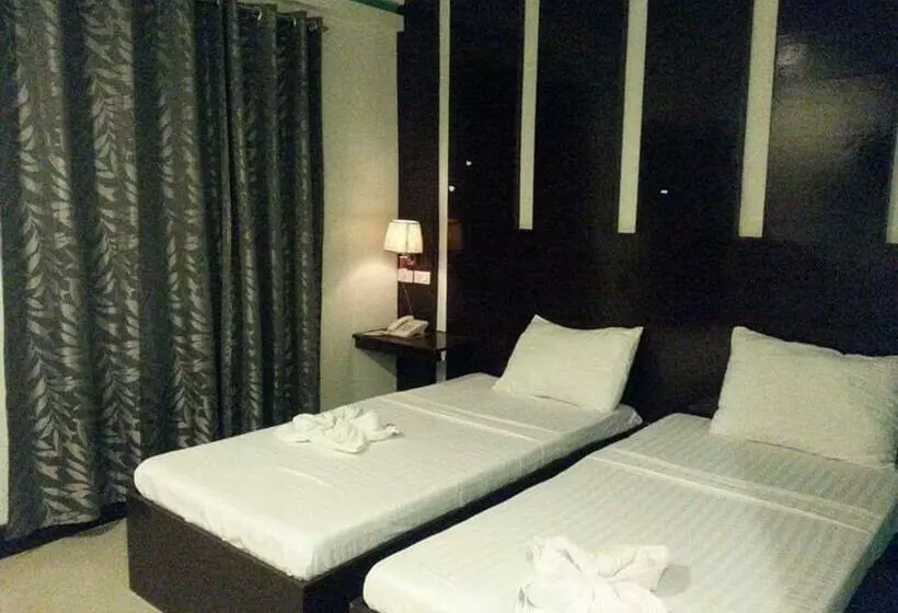 Dolyn Suites
