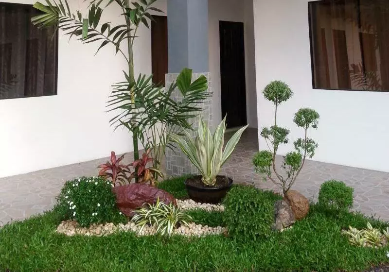 Dolyn Suites