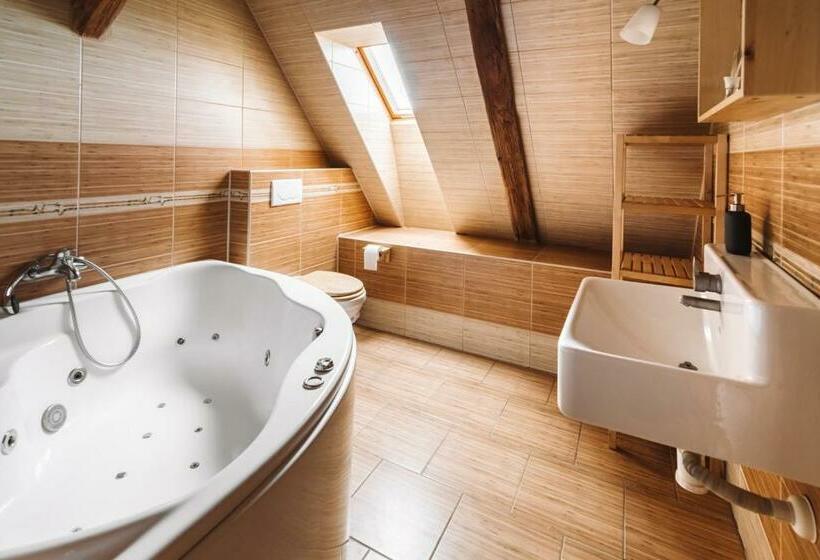 בית מלון כפרי Farma Klokočov