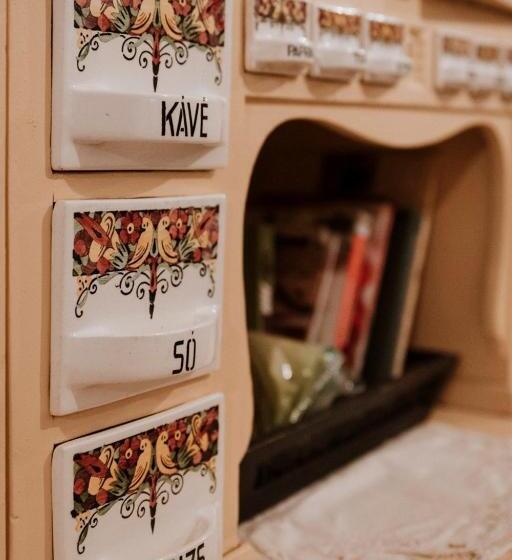 فندق Kisparaszt Vendégház