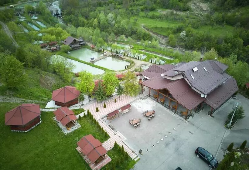 ホテル Păstrăvăria Crasna Bogiri