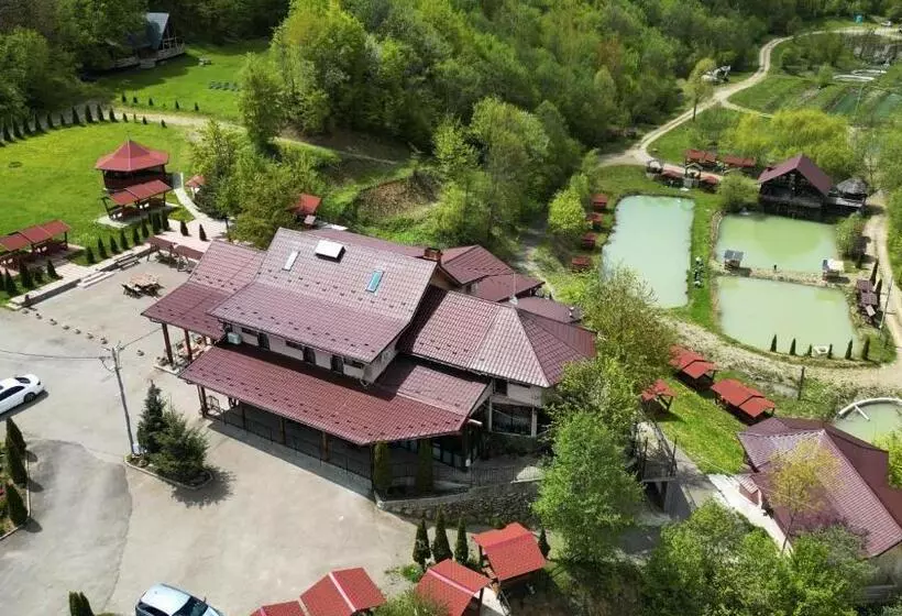 ホテル Păstrăvăria Crasna Bogiri