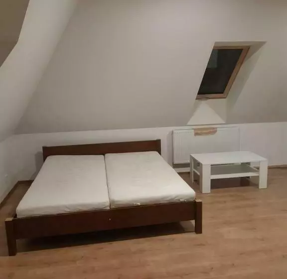 ペンション Apartmany Alex S Bazenom