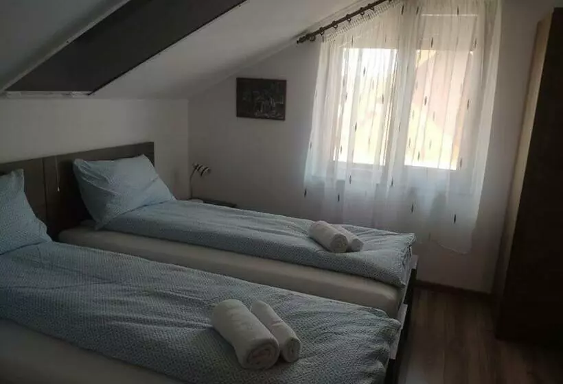 Majatalo Gondos Vendégház