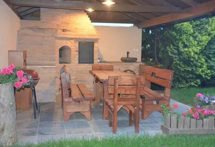 Majatalo Penzion U Koníčka