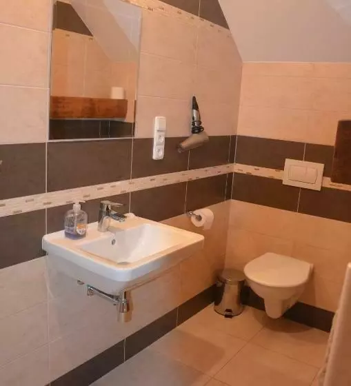 Majatalo Penzion U Koníčka