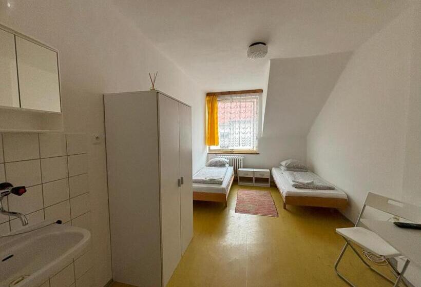 Panzió Restaurace A Penzion U Jezírka