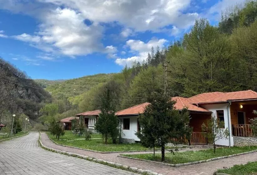 Lomakeskus Orlova Skala Holiday Village