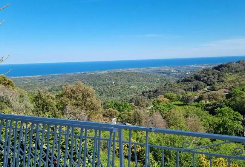 ベッドアンドブレックファースト Casa Di Vadella