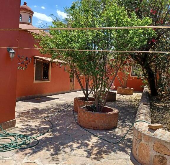 تختخواب و صبحانه Casona Dos Vidas