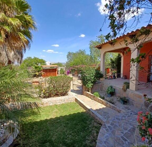 تختخواب و صبحانه Casona Dos Vidas