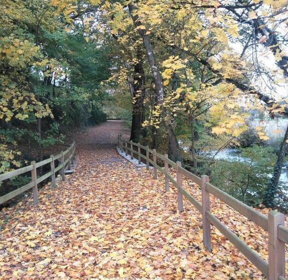 ベッドアンドブレックファースト Le Moulin De Bretigneul