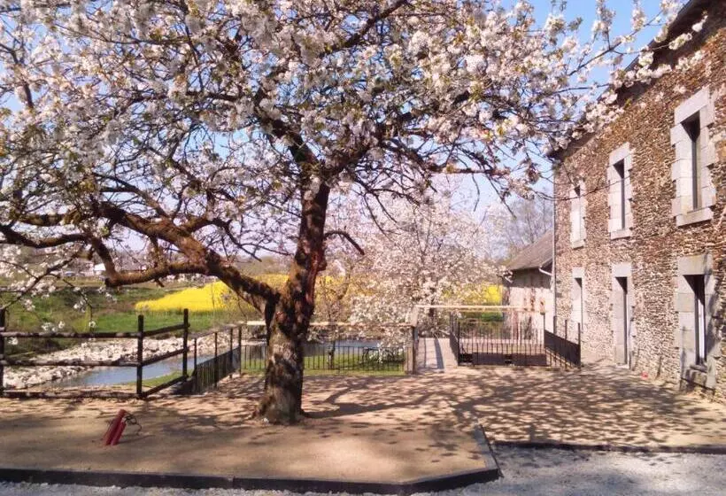 Aamiaismajoitus (B&B) Le Moulin De Bretigneul