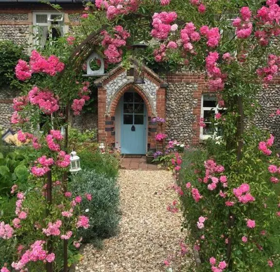 ベッドアンドブレックファースト Stone Cottage