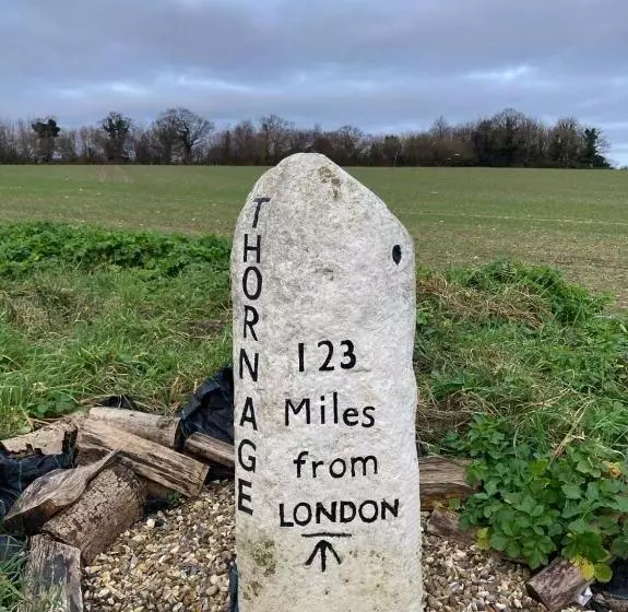 ベッドアンドブレックファースト Stone Cottage