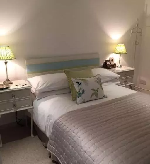 ベッドアンドブレックファースト Stone Cottage