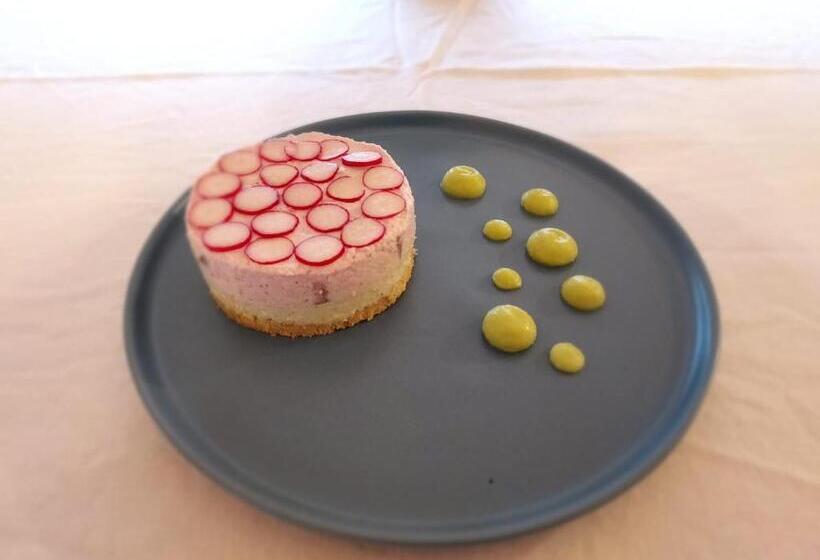 Отель Au Coin Du Bois