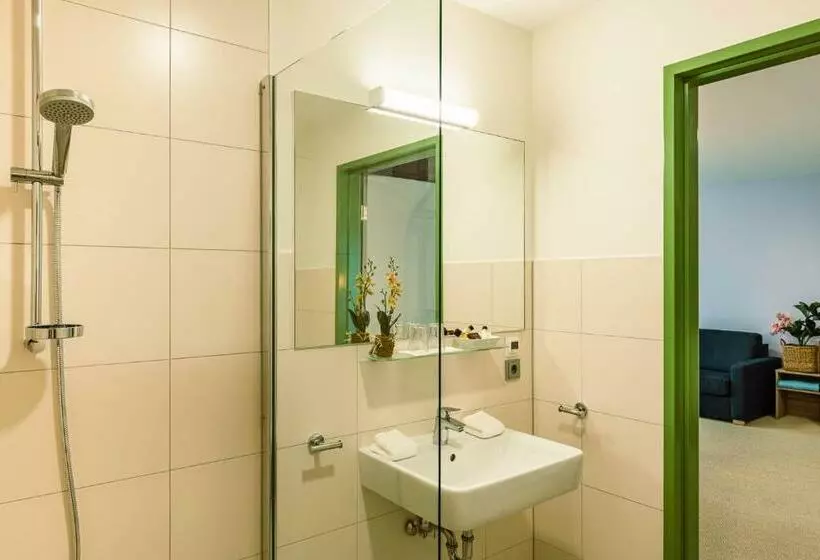 Hotelli Nutzwedel Resort Farmers Lodge