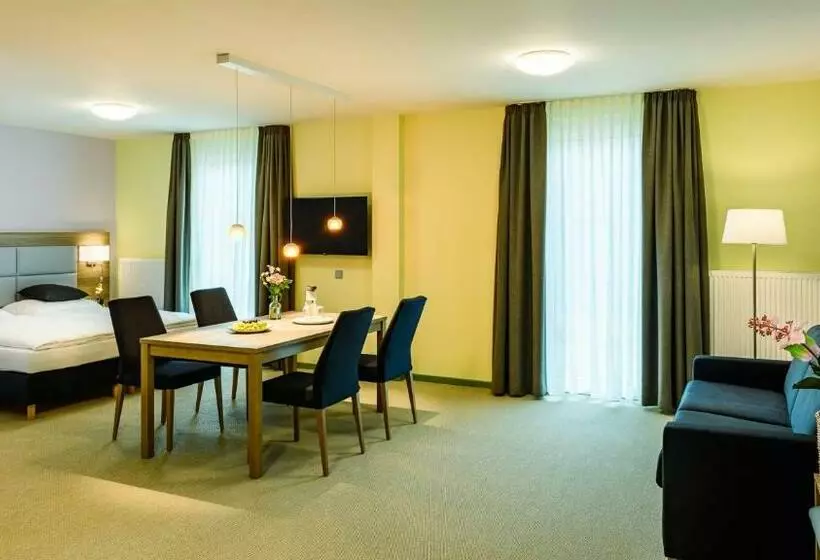 Hotelli Nutzwedel Resort Farmers Lodge