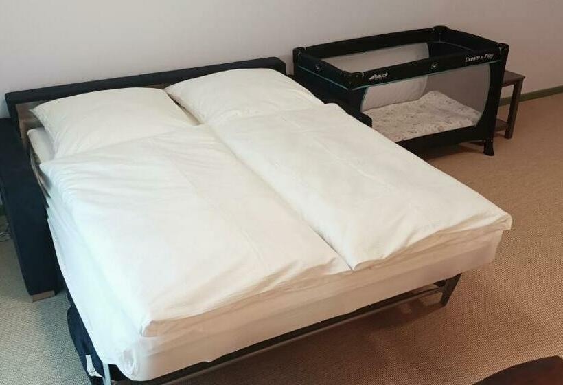 Отель Nutzwedel Resort Farmers Lodge