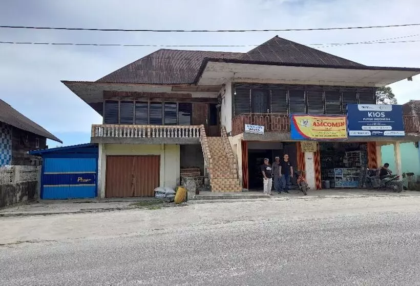 ホテル Spot On 91248 Desa Wisata Banding Agung Danau Ranau