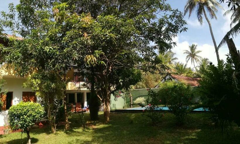 بنسيون Casa Hikka Guest House