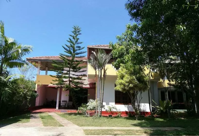 ペンション Casa Hikka Guest House