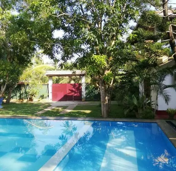 ペンション Casa Hikka Guest House