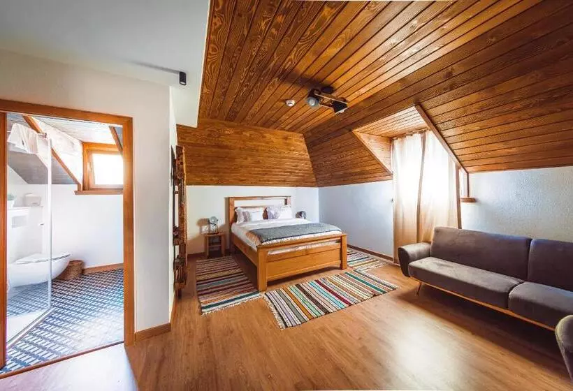 ペンション Conacul Sanct Gurgh