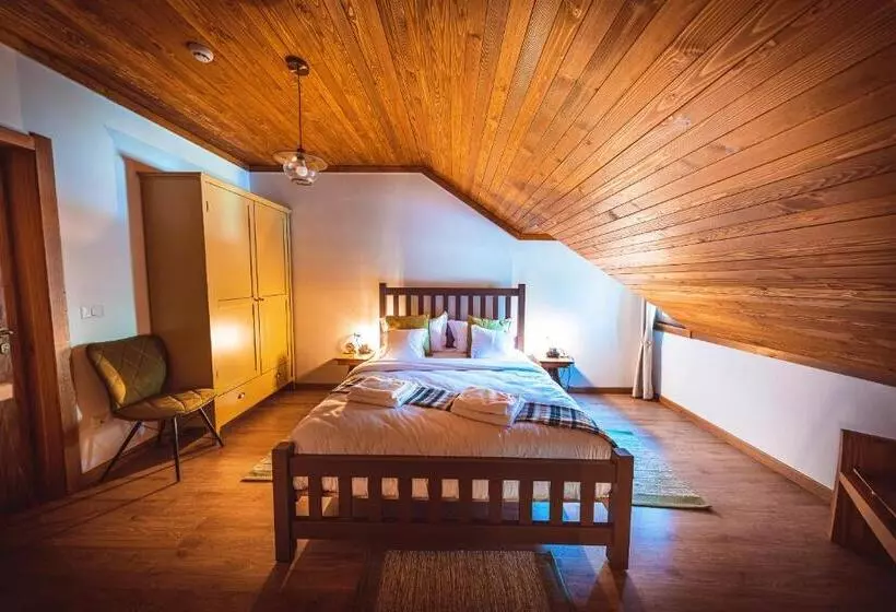 ペンション Conacul Sanct Gurgh