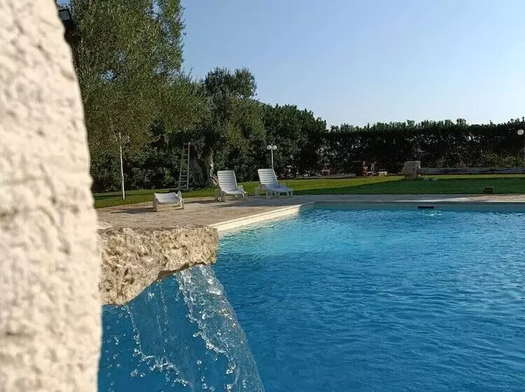 ペンション Masseria Galleppa   Rooms, Pool And Relax