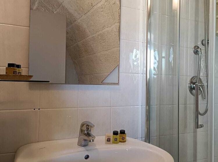 پانسیون Masseria Galleppa   Rooms, Pool And Relax