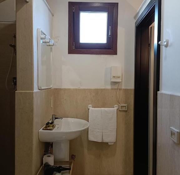 پانسیون Masseria Galleppa   Rooms, Pool And Relax