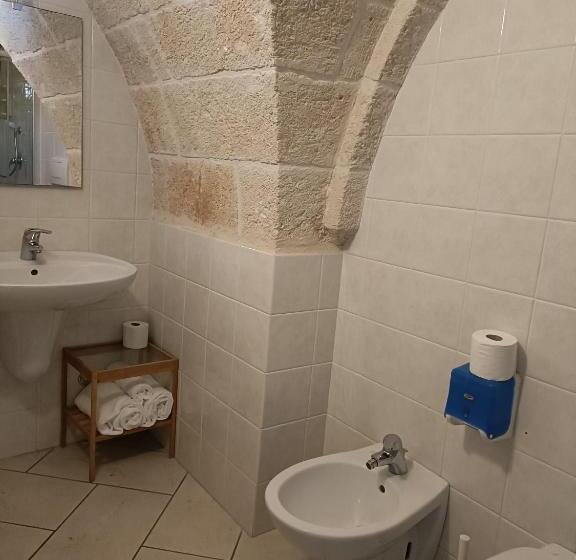 پانسیون Masseria Galleppa   Rooms, Pool And Relax