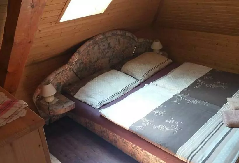 Majatalo Penzion U Pilaře