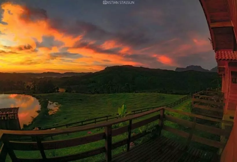 ペンション Pousada Rio Túnel