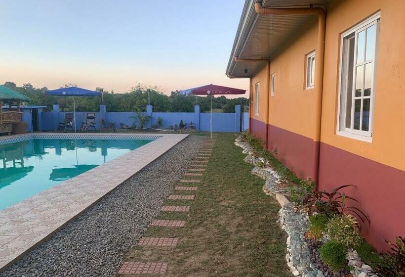 بنسيون Scarlett Resorts Pangasinan, Philippines