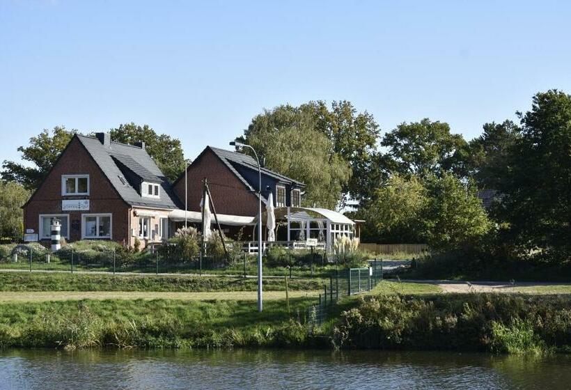 Pension Zur Schleuse Garni Am Elbe Lübeck   Kanal In Witzeeze