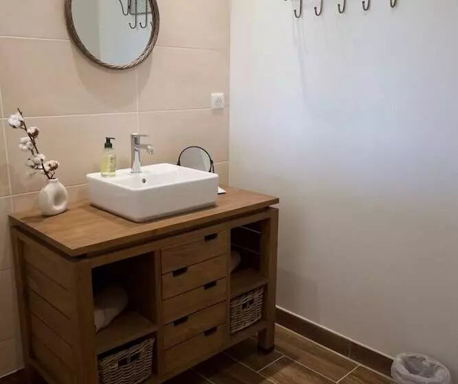 Aamiaismajoitus (B&B) Aux 3 Forêts