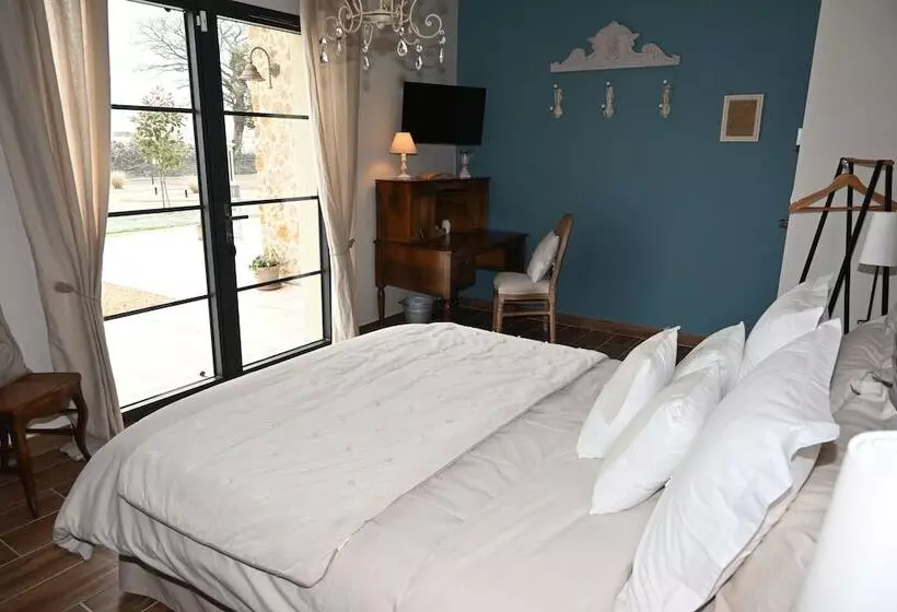 Aamiaismajoitus (B&B) Aux 3 Forêts