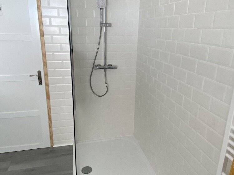 ベッドアンドブレックファースト Maison De Montgibaud