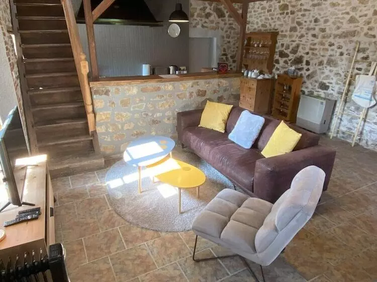 Aamiaismajoitus (B&B) Maison De Montgibaud