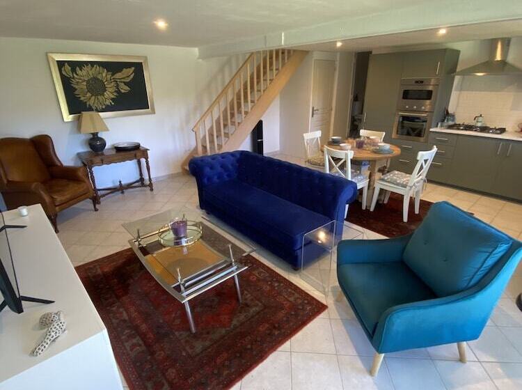 ベッドアンドブレックファースト Maison De Montgibaud