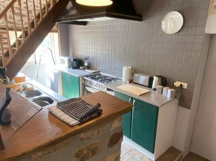 Aamiaismajoitus (B&B) Maison De Montgibaud